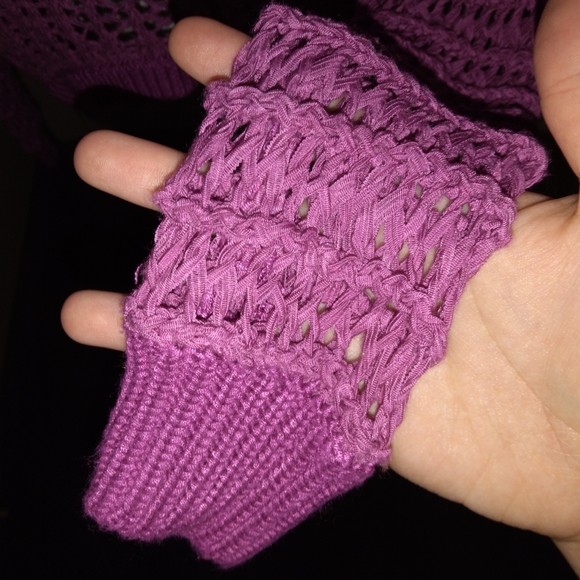 Guess Los Angeles Off Shoulder Sweater - Picture 4 of 12